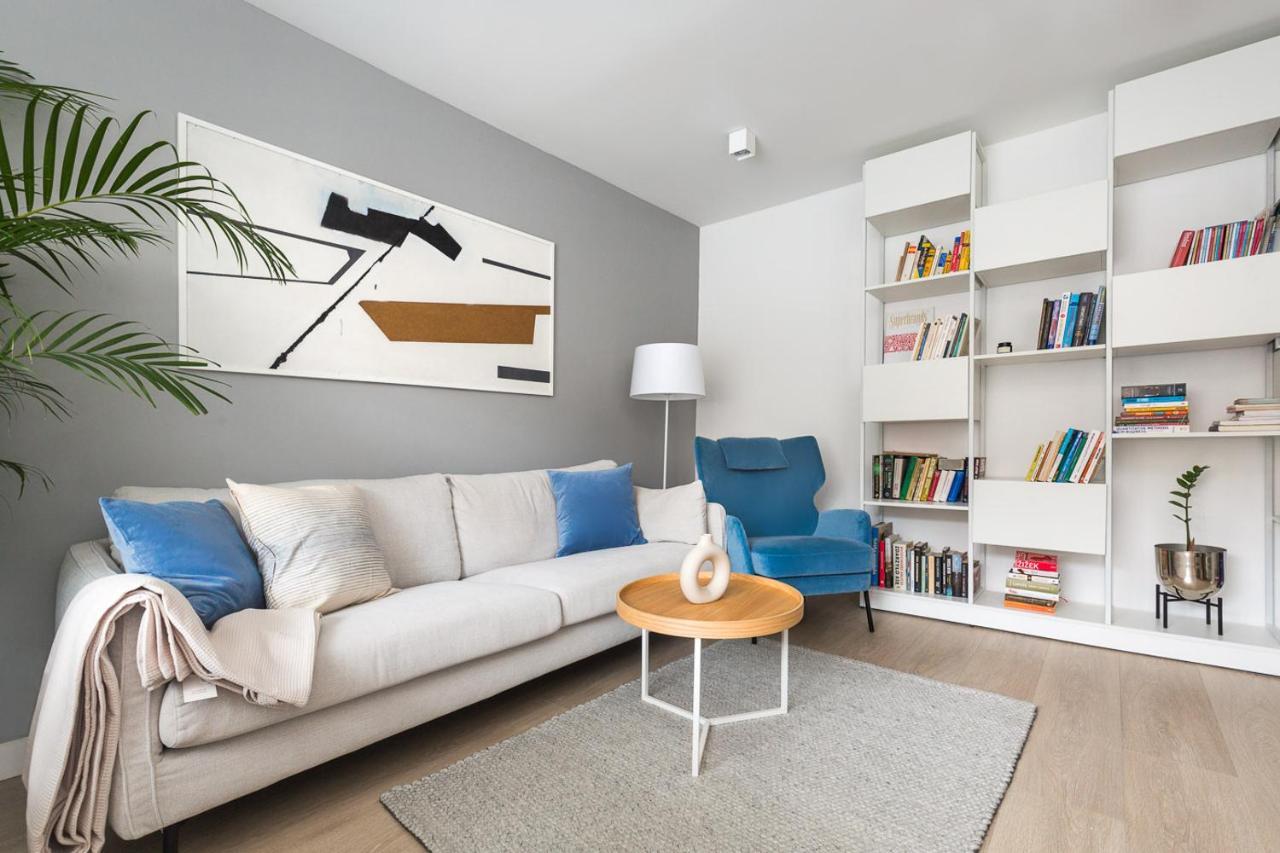 Apartament Bielany 3 Min From Metro With 5-Meals Per Day Diet Catering, Air Conditioning And Free Parking Varşovia Exterior foto